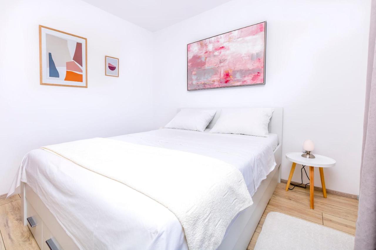 Apartments Visnja Rogoznica  Luaran gambar